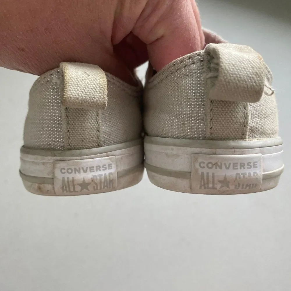 Converse All Star Chuck Girls Size 9 No Lace Youth Low Top Shoes